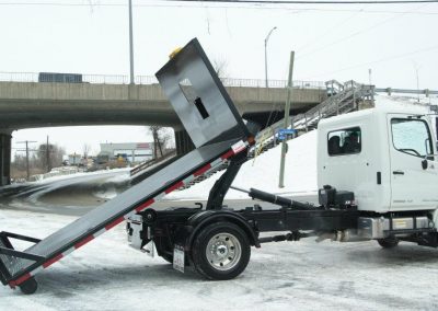 Service de remorquage Lanaudière (transport remorquage) - Le Polyvolant (mini conteneur Lanaudière)